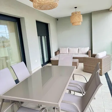 Residencial Camaleones -